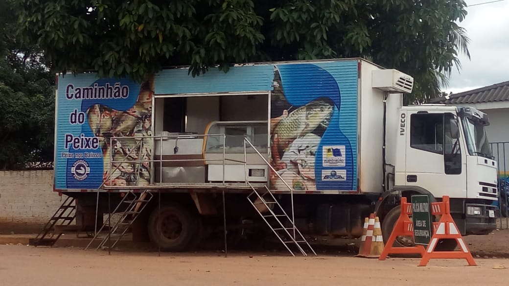 Prefeitura leva Caminhão do Peixe aos bairros da capital