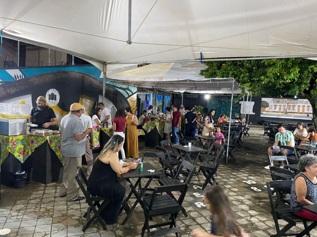 A gastronomia é um dos grandes destaques do evento, com opções variadas