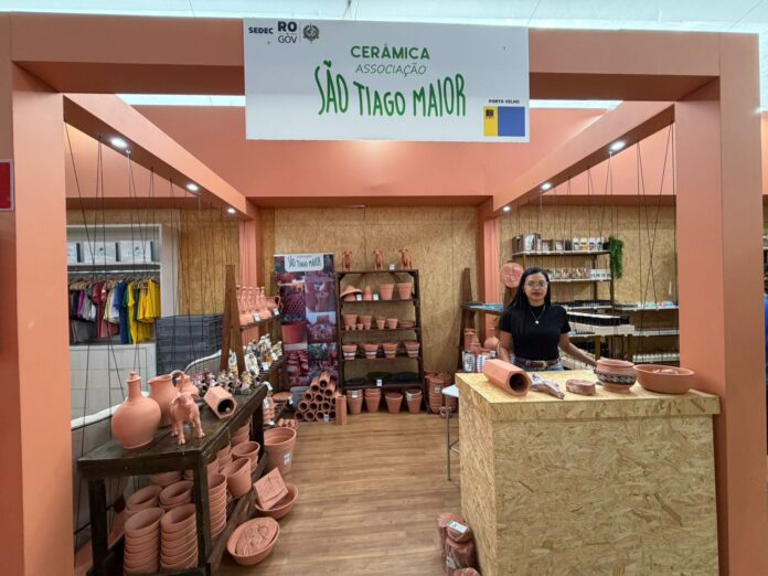 Associação Santiago Maior leva arte em cerâmica e amplia mercado na Rondônia Rural Show