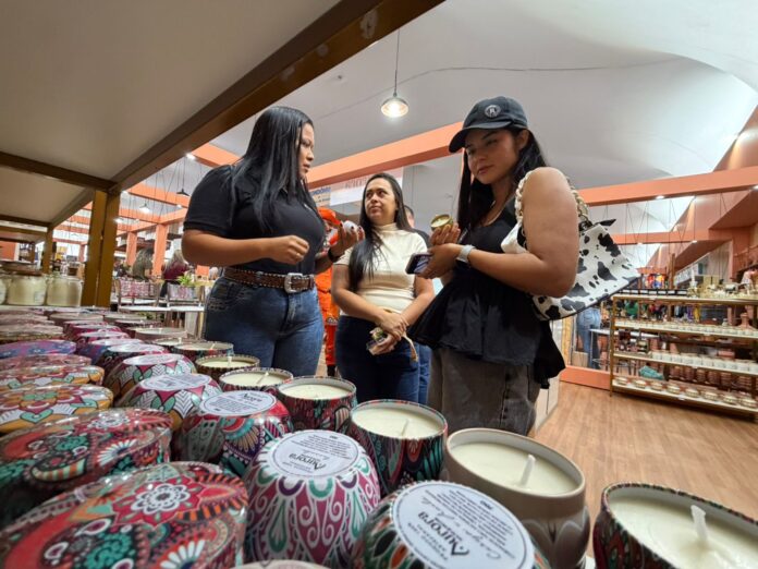 Velas aurora - foto - Jean Carla Costa (4) Feira abre portas e amplia mercado para fabricante de velas de Porto Velho